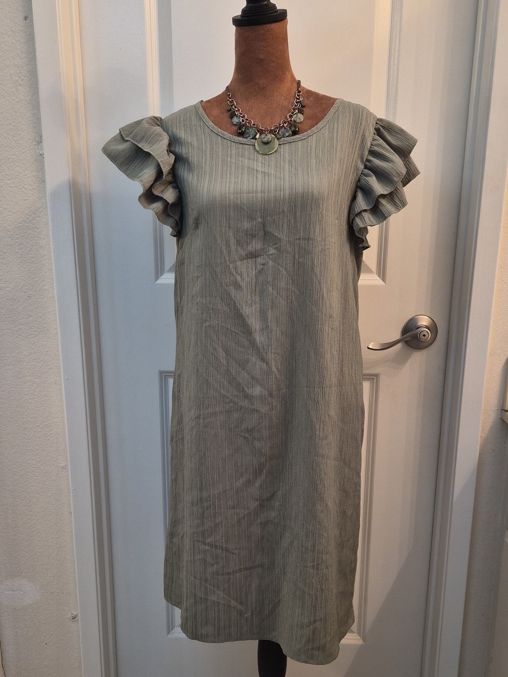 Ruffled Sleeve Midi Dress in Sage Green.Size S.